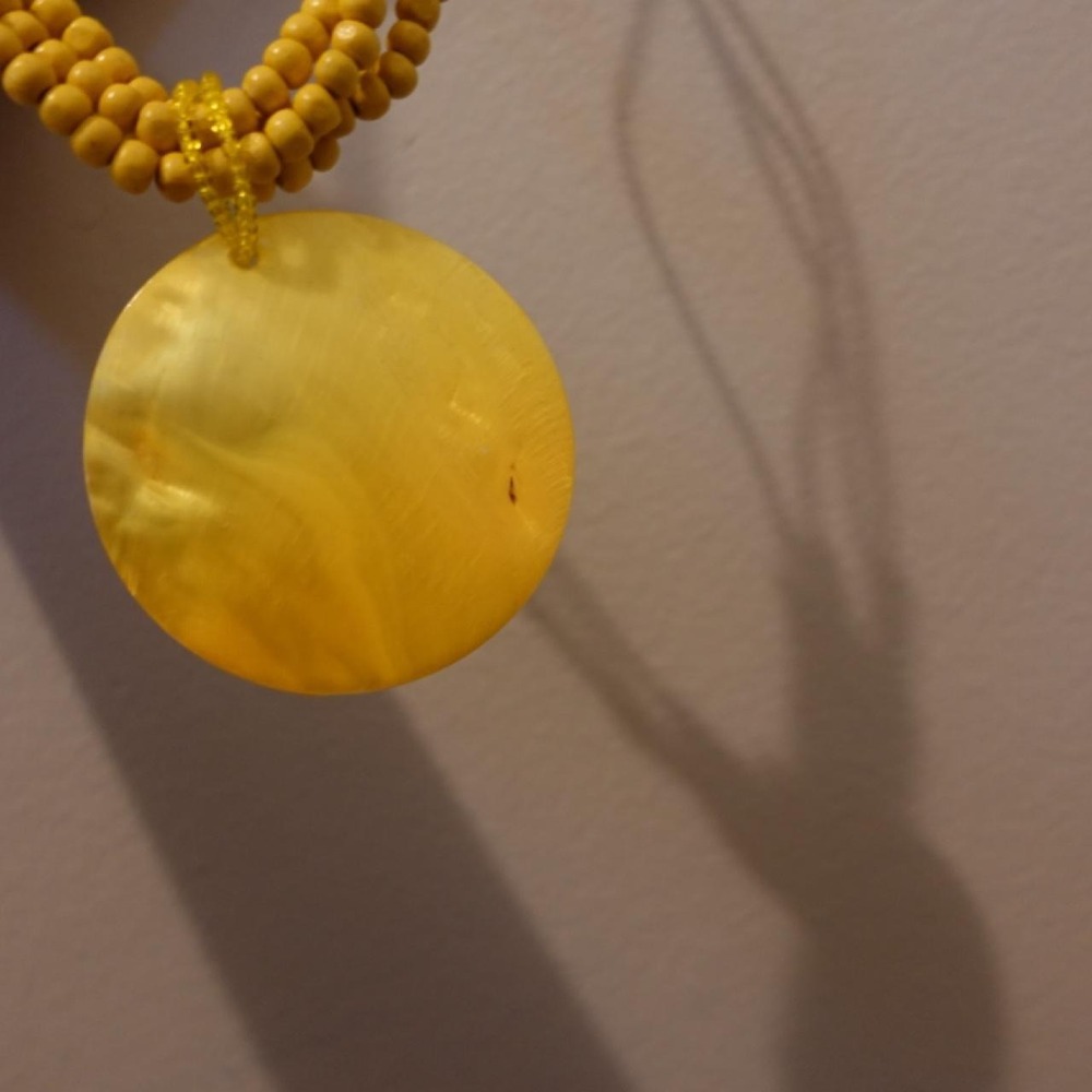 Yellow Shell Like Necklace - Picture 2 of 2